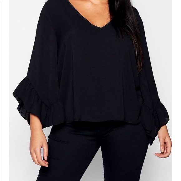 🦇 Extreme Batwing Bell Sleeve Top🦇 - Picture 8 of 8